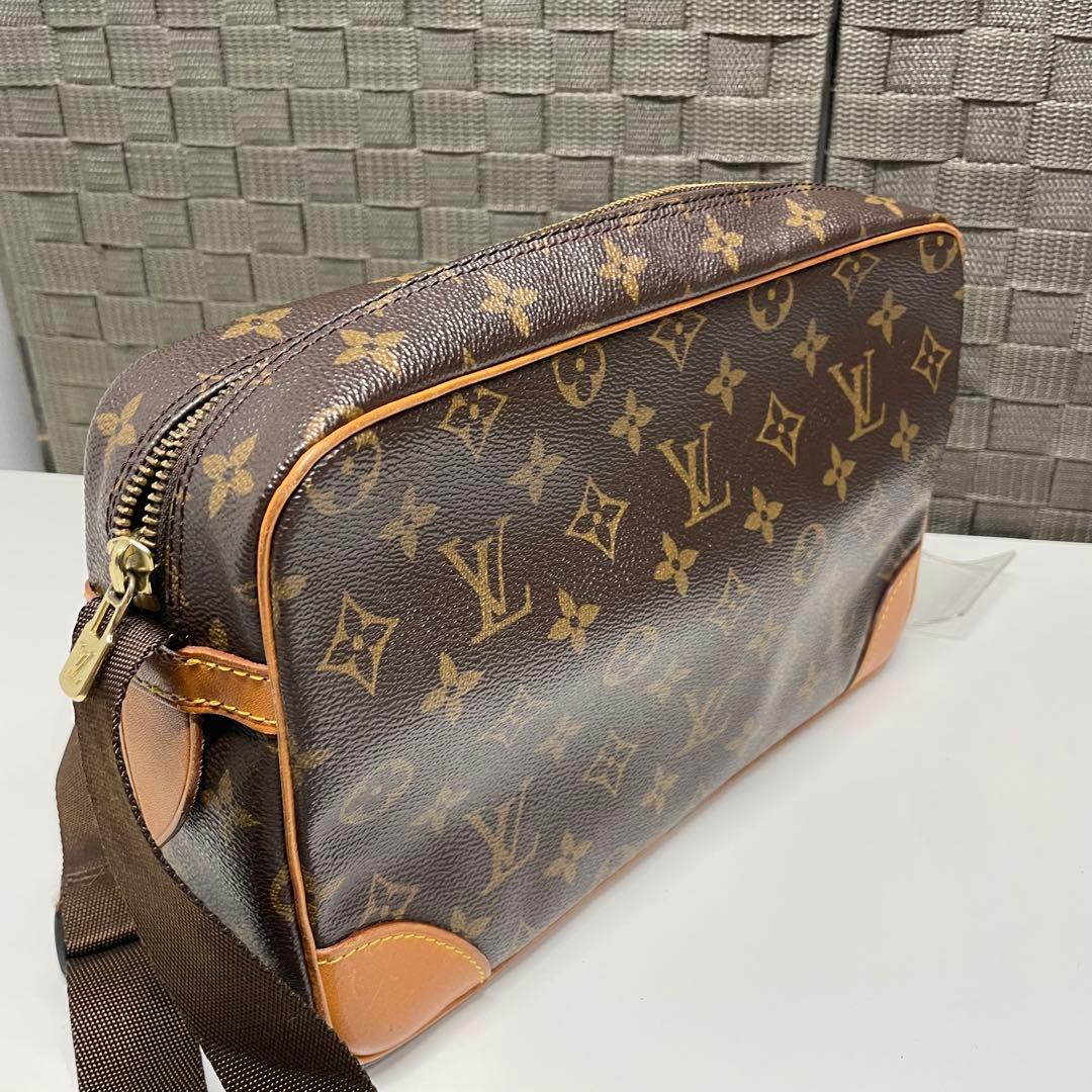メ*^様 訳ありLouis Vuitton トロカデロ　ショルダーバッグ ブラウ