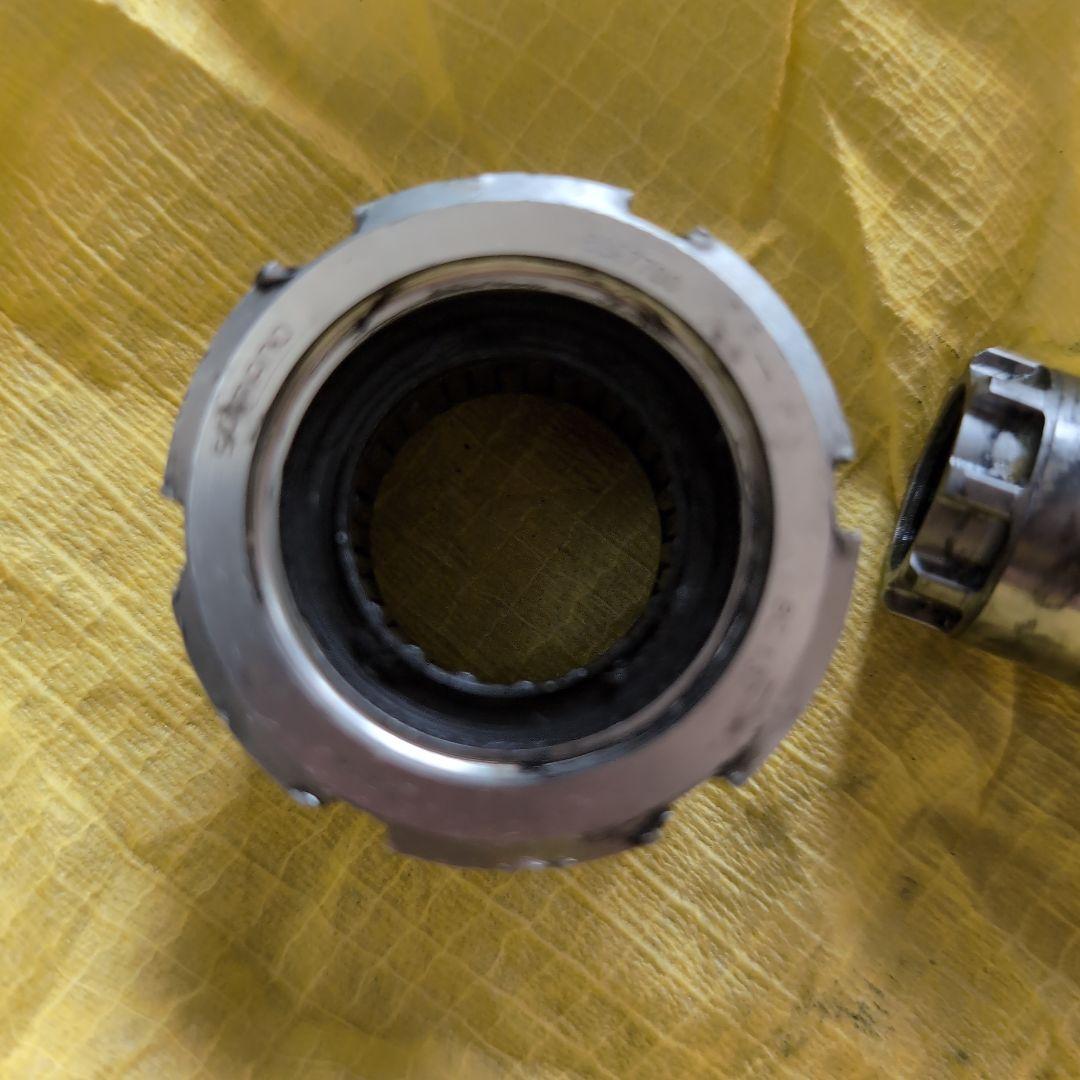 シマノデュラエースBB7700　セラミックボール交換済