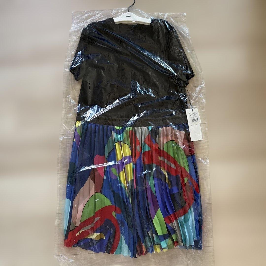 sacai kaws コラボ　マルチカラードッキングワンピース