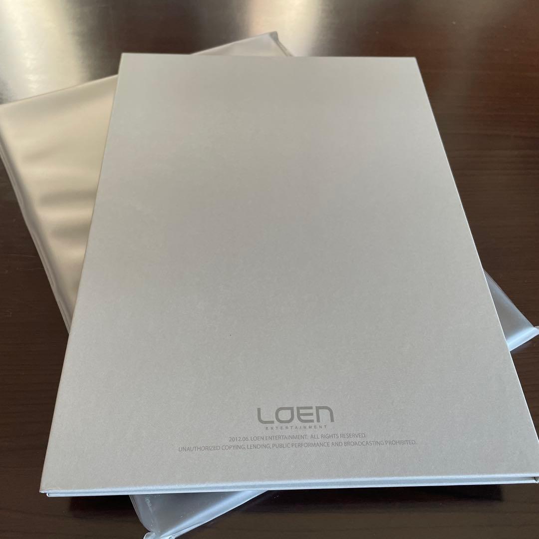 IU Real Fantasy 2012 メイキングフォトブック ★ カバー付