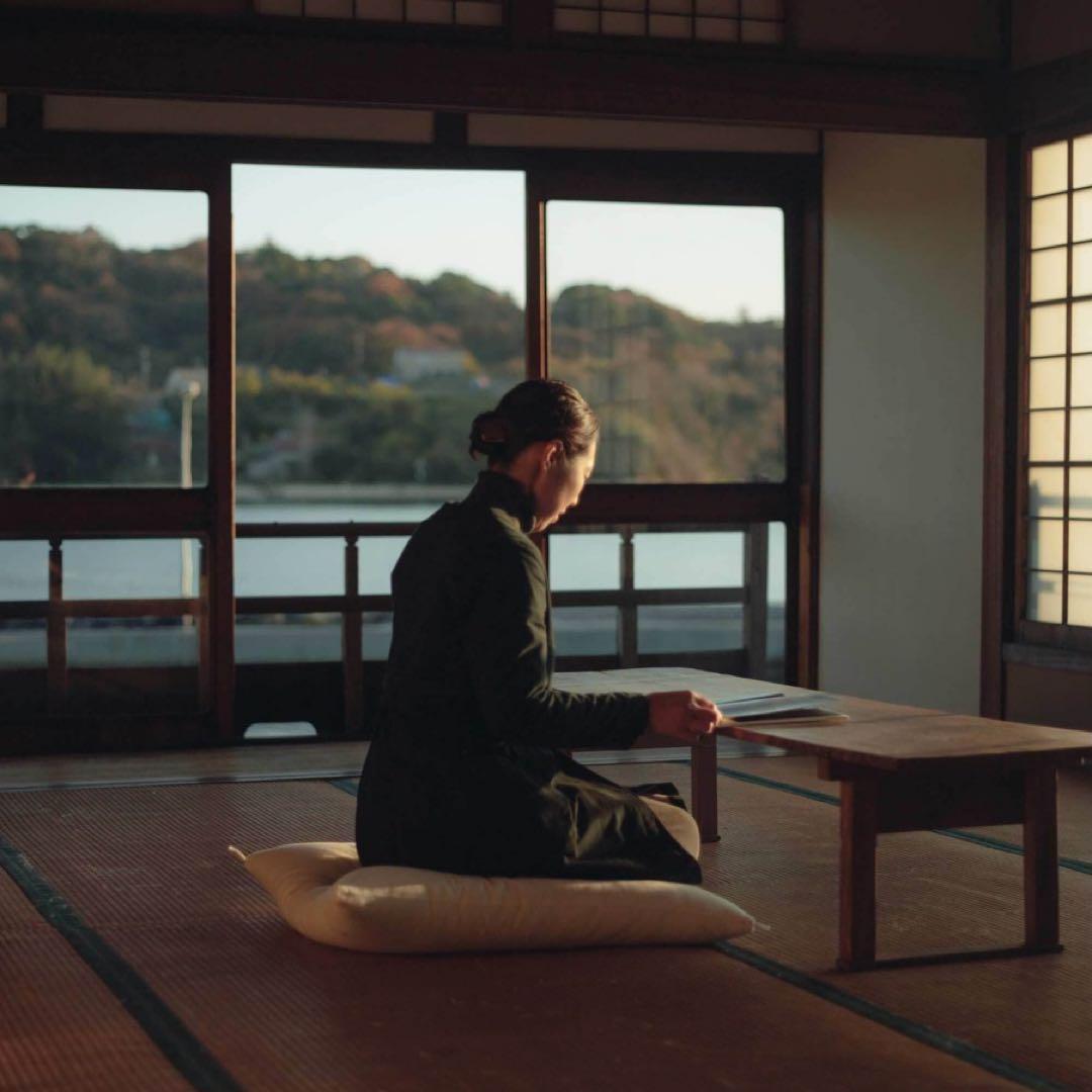 御茶屋跡 YAECA 丹羽ふとん店 白い 座布団 大 アーツ＆サイエンス