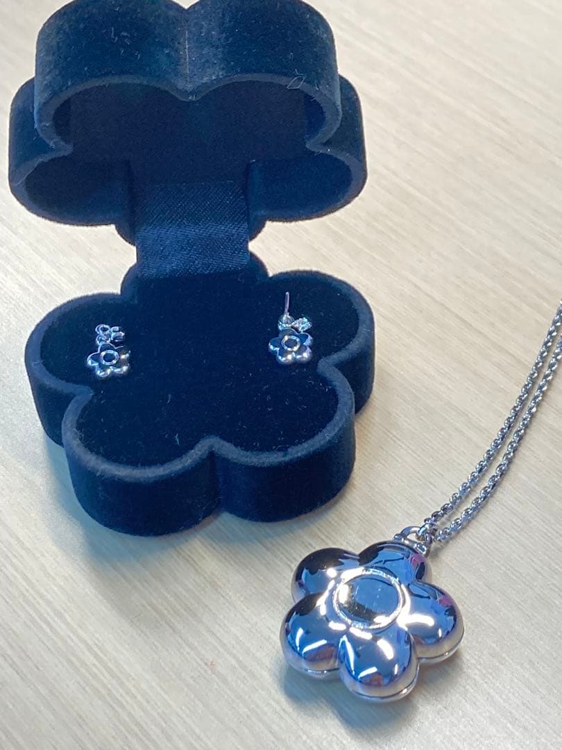 マリークワント　ロケットペンダント　ピアス セット