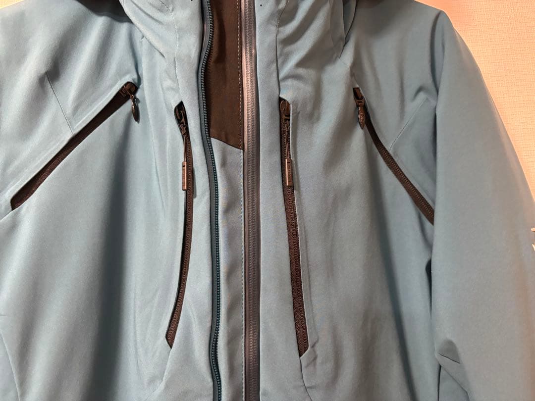 デサント スキーウェア　ジャケット　S.I.O INSULATED JACKET