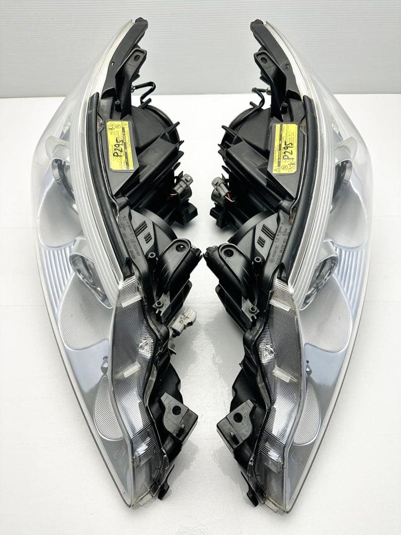 エスティマ ハイブリッド ヘッドライト ヘッドランプ KOITO 28-212