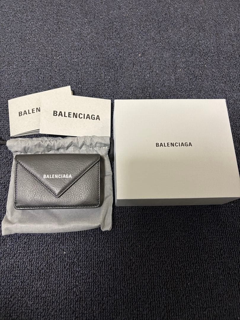 新品未使用品　BALENCIAGA バレンシアガ 三つ折り財布 ミニウォレット