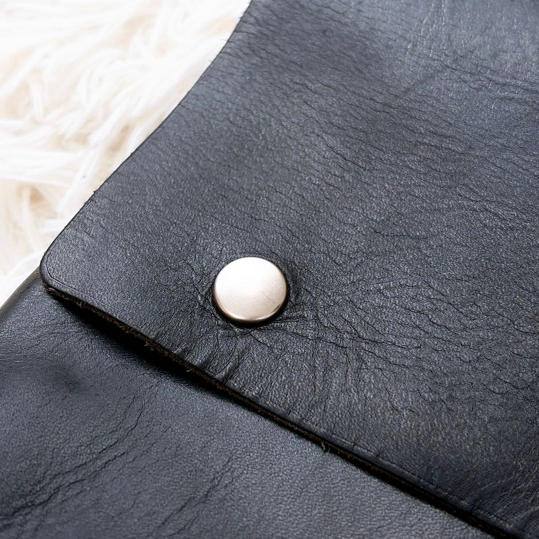 MHL. tough leather shoulder bag ブラック