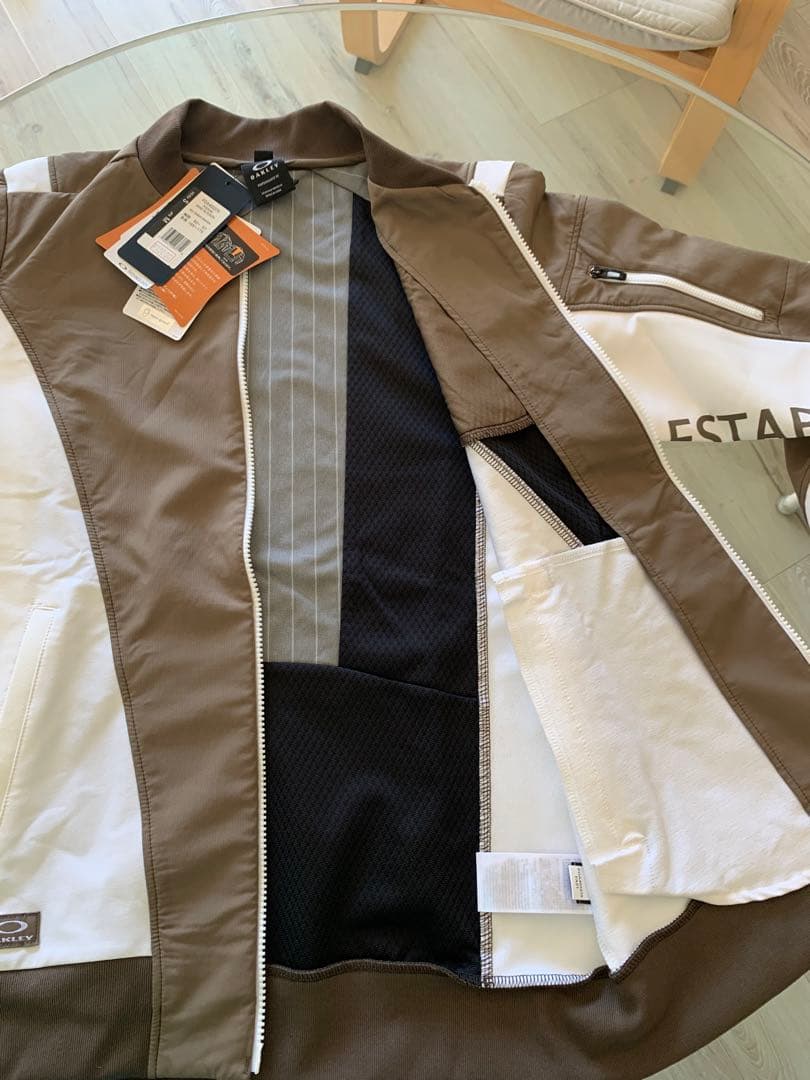 【値下げ！】Oakley HEAT-X ジャケット ブラウン/ホワイト即購入OK