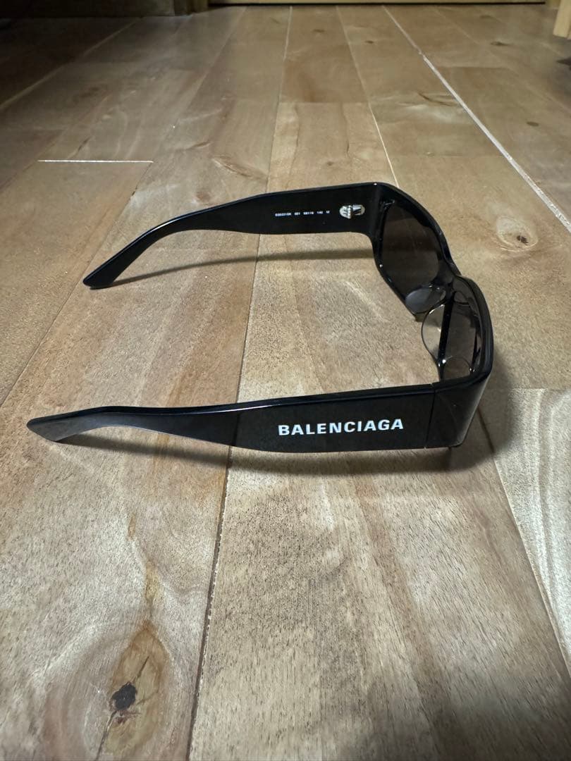 ぴ*ー様 BALENCIAGA ブラック サングラス