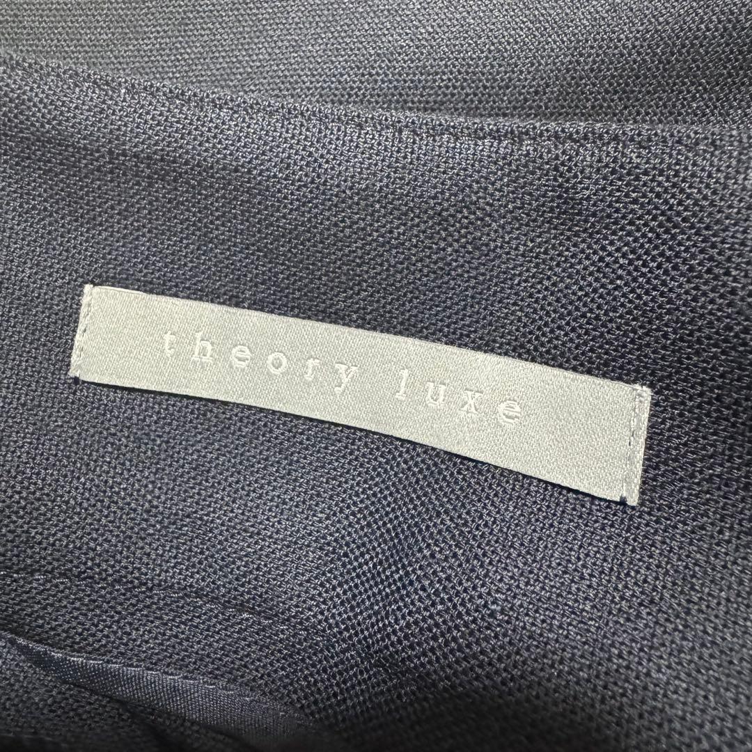 美品 セオリーリュクス スカートスーツ ノーカラー ネイビー 38