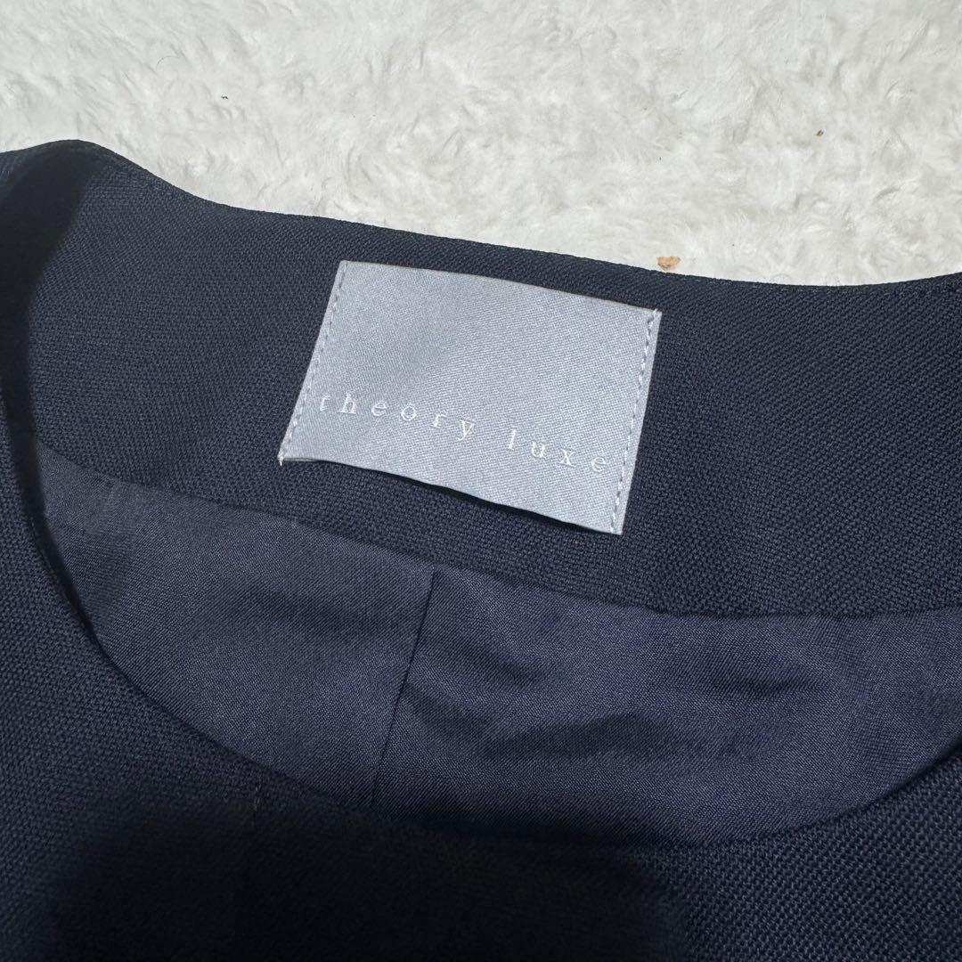 美品 セオリーリュクス スカートスーツ ノーカラー ネイビー 38