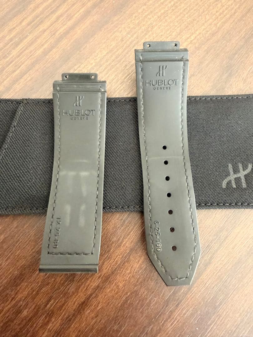 ⭐️正規品HUBLOT ビッグ・バン 44mm純正アリゲーター×ラバーベル黒中古♪