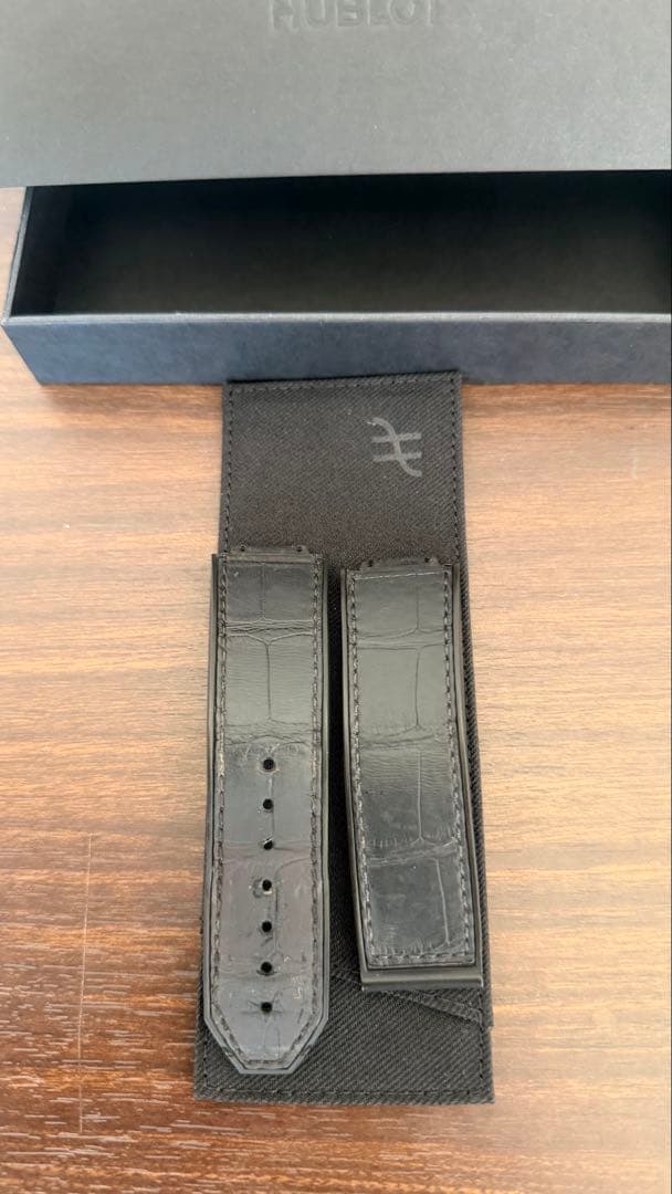 ⭐️正規品HUBLOT ビッグ・バン 44mm純正アリゲーター×ラバーベル黒中古♪