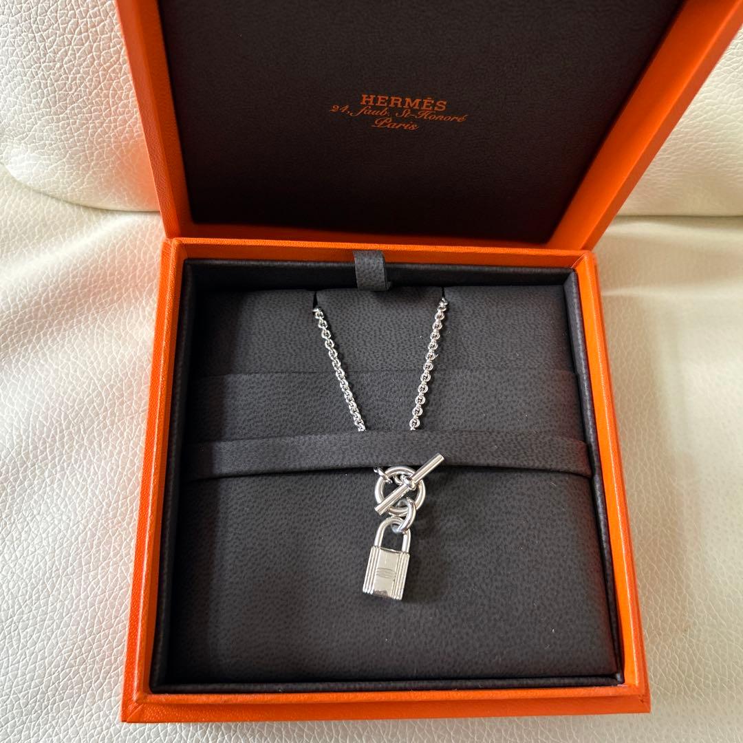 入手困難　国内正規品 エルメス ケリーカナデペンダント アミュレット　SV925