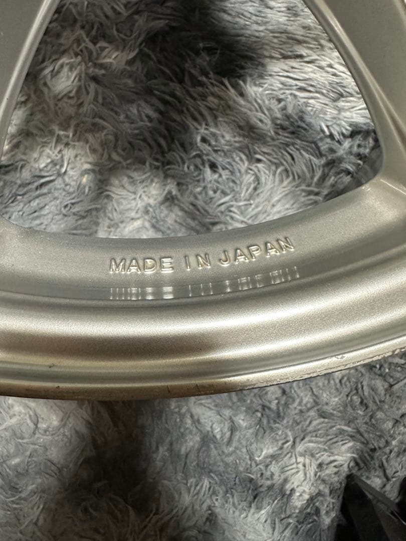 よっし～１００３ ①Aベンツ用 エンケイ PF01 18インチアルミ 2本