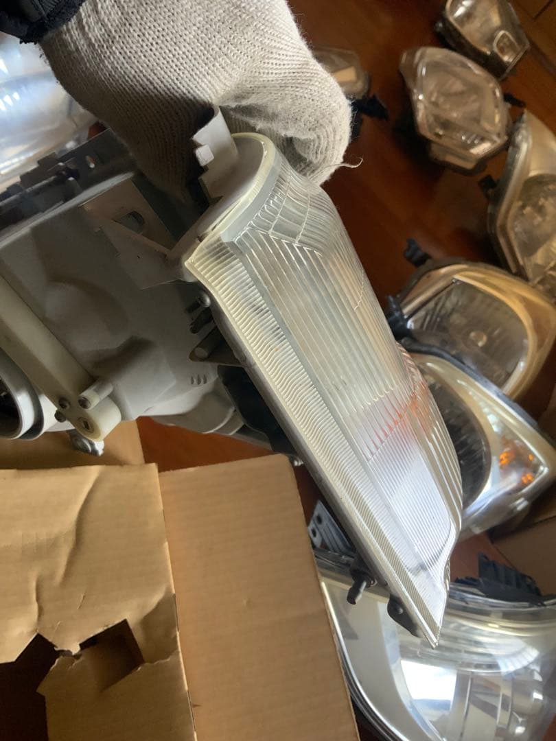 13枚目傷　8枚目ペンキ　ダイナ デュトロ 純正 ヘッドライトユニット 左