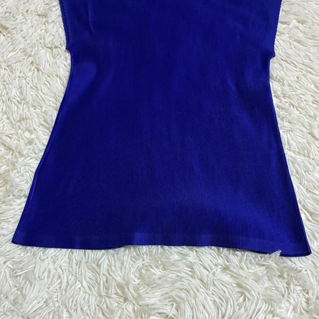 【美品】ISSEI　MIYAKE　プリーツプリーズ　タートルネック　半袖シャツ