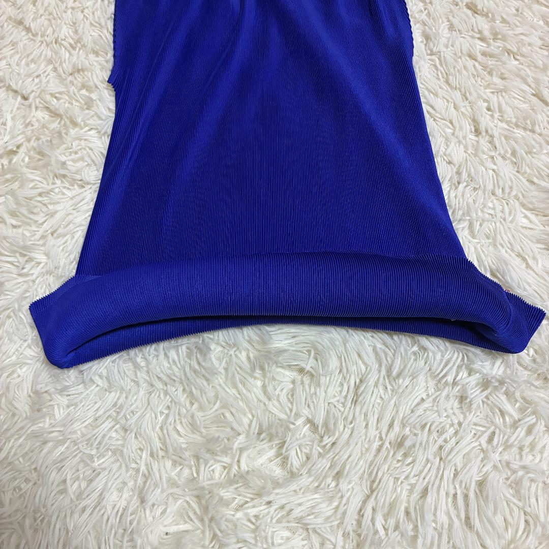 【美品】ISSEI　MIYAKE　プリーツプリーズ　タートルネック　半袖シャツ