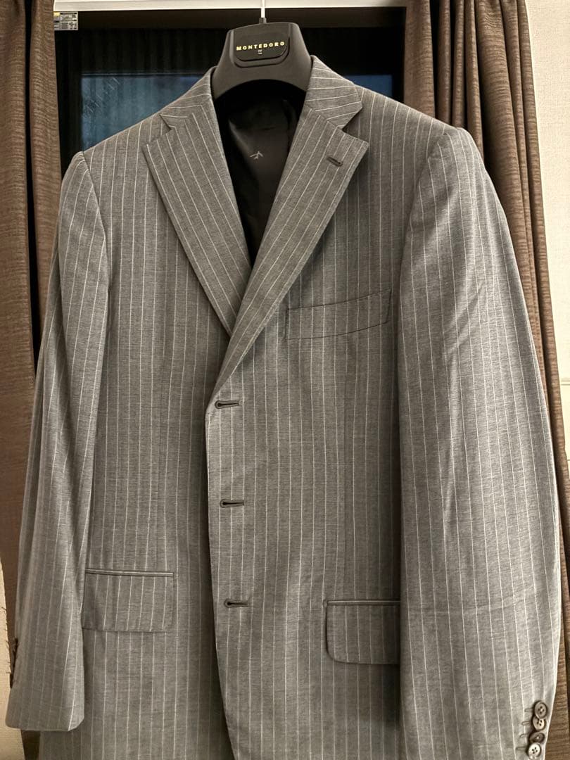 イザイア　ISAIA 春夏スーツ　48