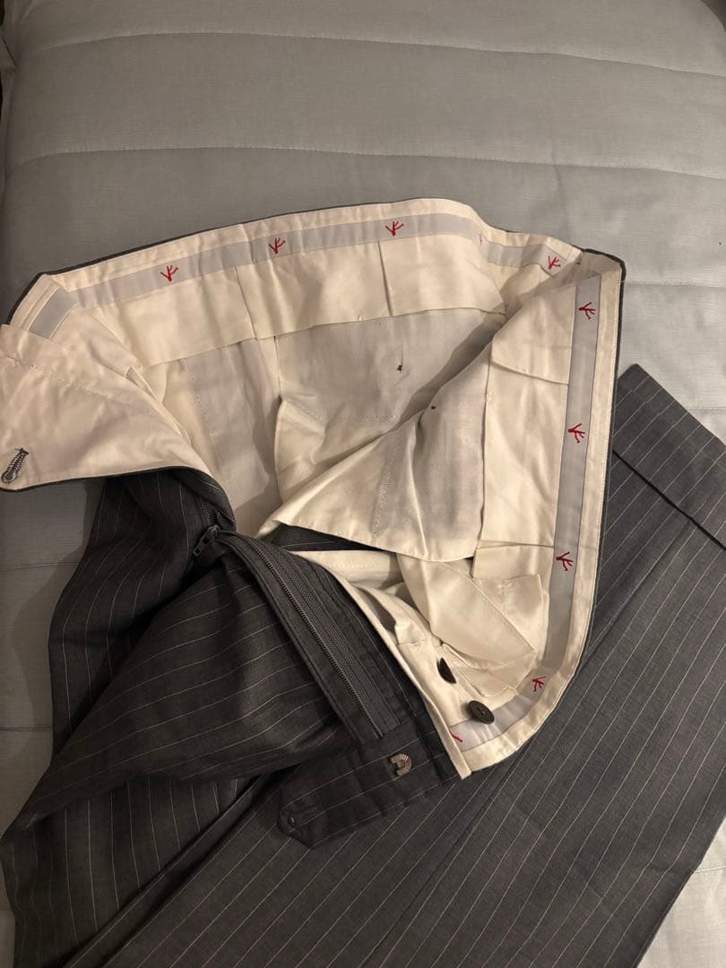 イザイア　ISAIA 春夏スーツ　48