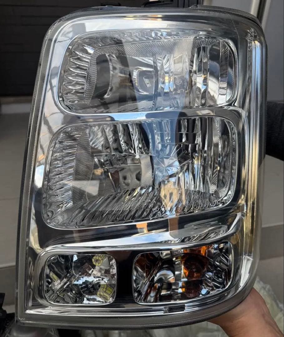 美品　64エブリイ系後期　ヘッドライト 2個セット