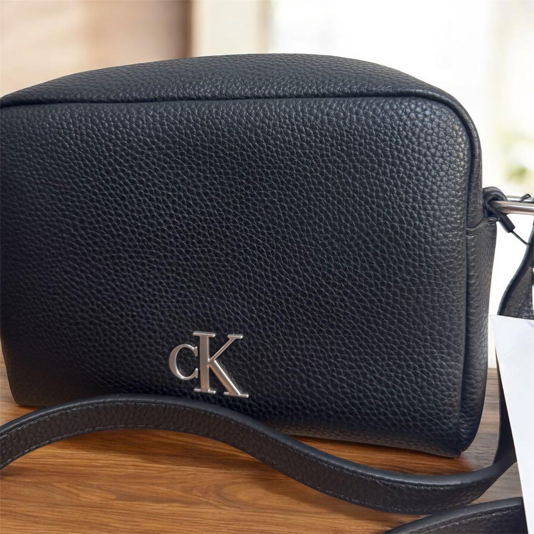 新品未使用  ショルダーバッグ カメラバッグ CKロゴ