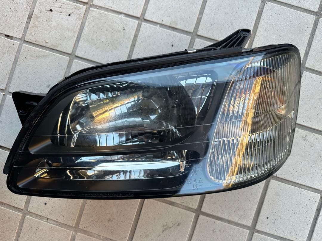 レガシィ　bh be 前期　ヘッドライト