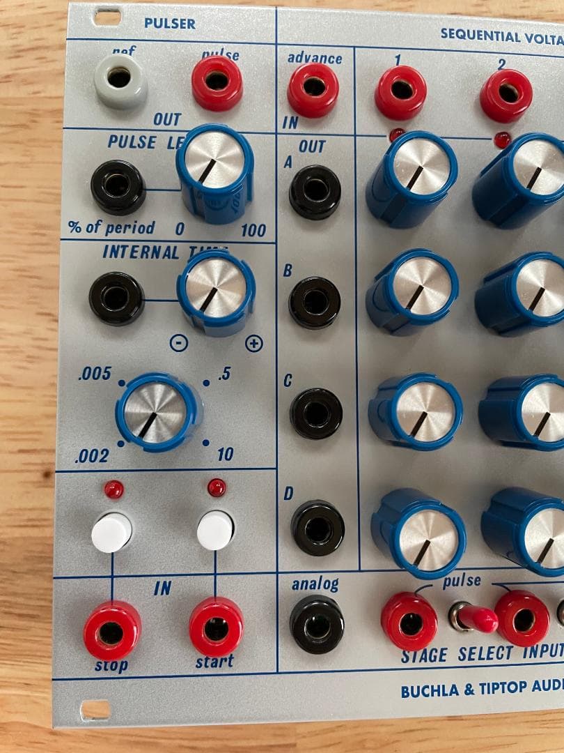 Buchla & Tiptop Audio 245t シーケンサー