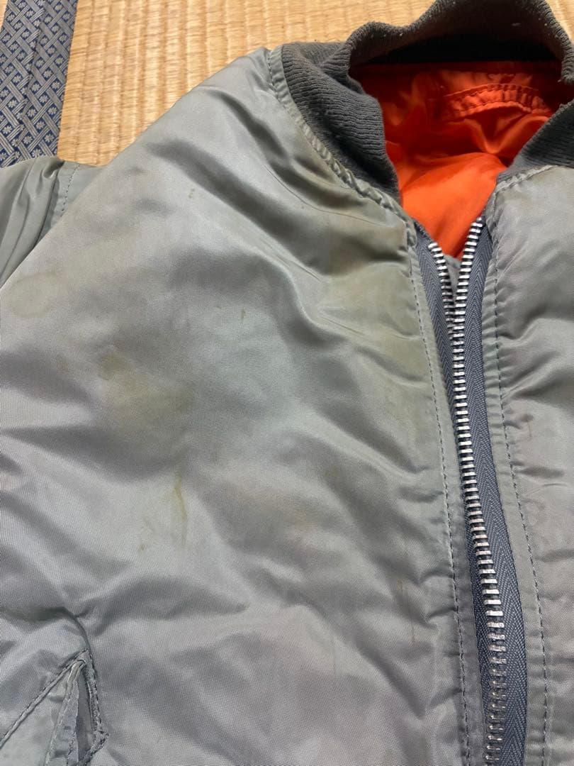 ALPHA社製　MA-1フライトジャケット　LARGEサイズ　黄ばみ、ほつれ有り