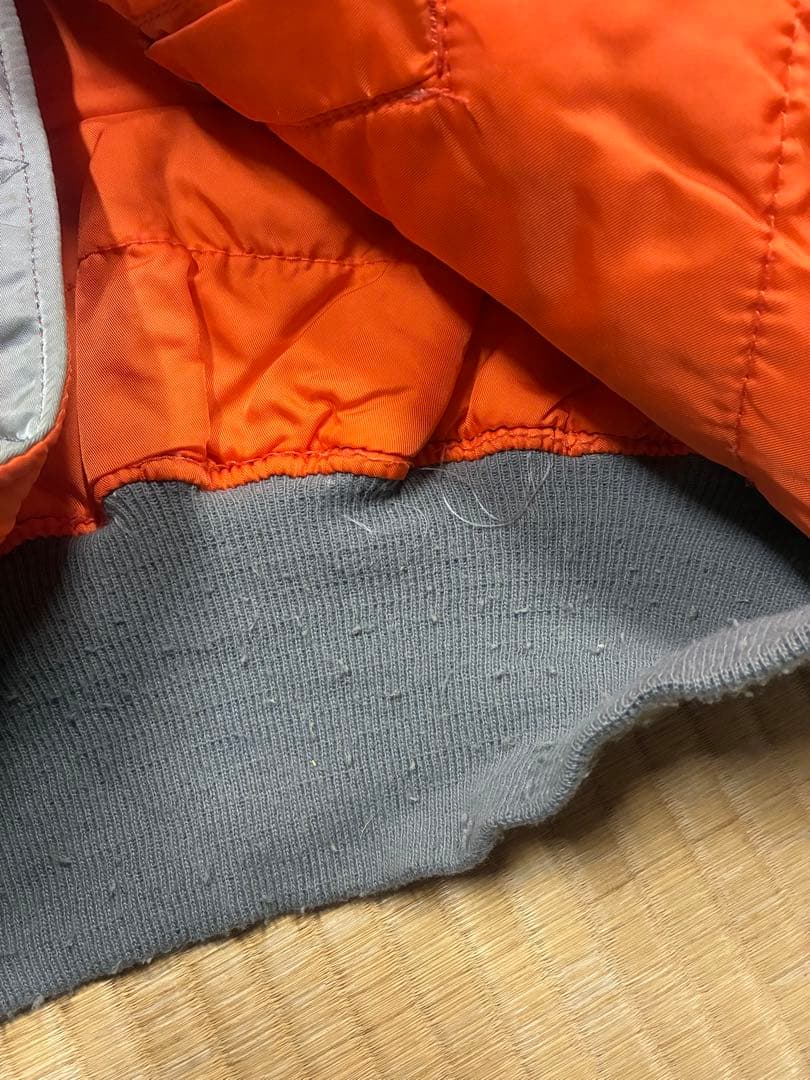 ALPHA社製　MA-1フライトジャケット　LARGEサイズ　黄ばみ、ほつれ有り