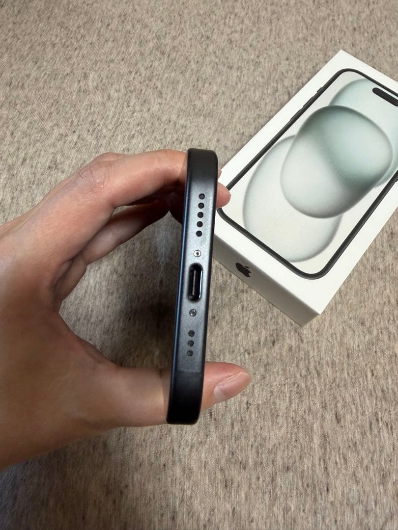 Apple iPhone15 128GB ブラック　SIMフリー