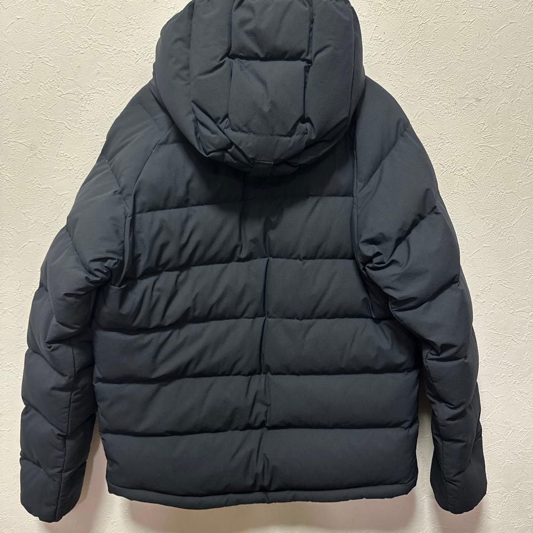 160 モンベル　ブラック ダウンジャケット フード付き