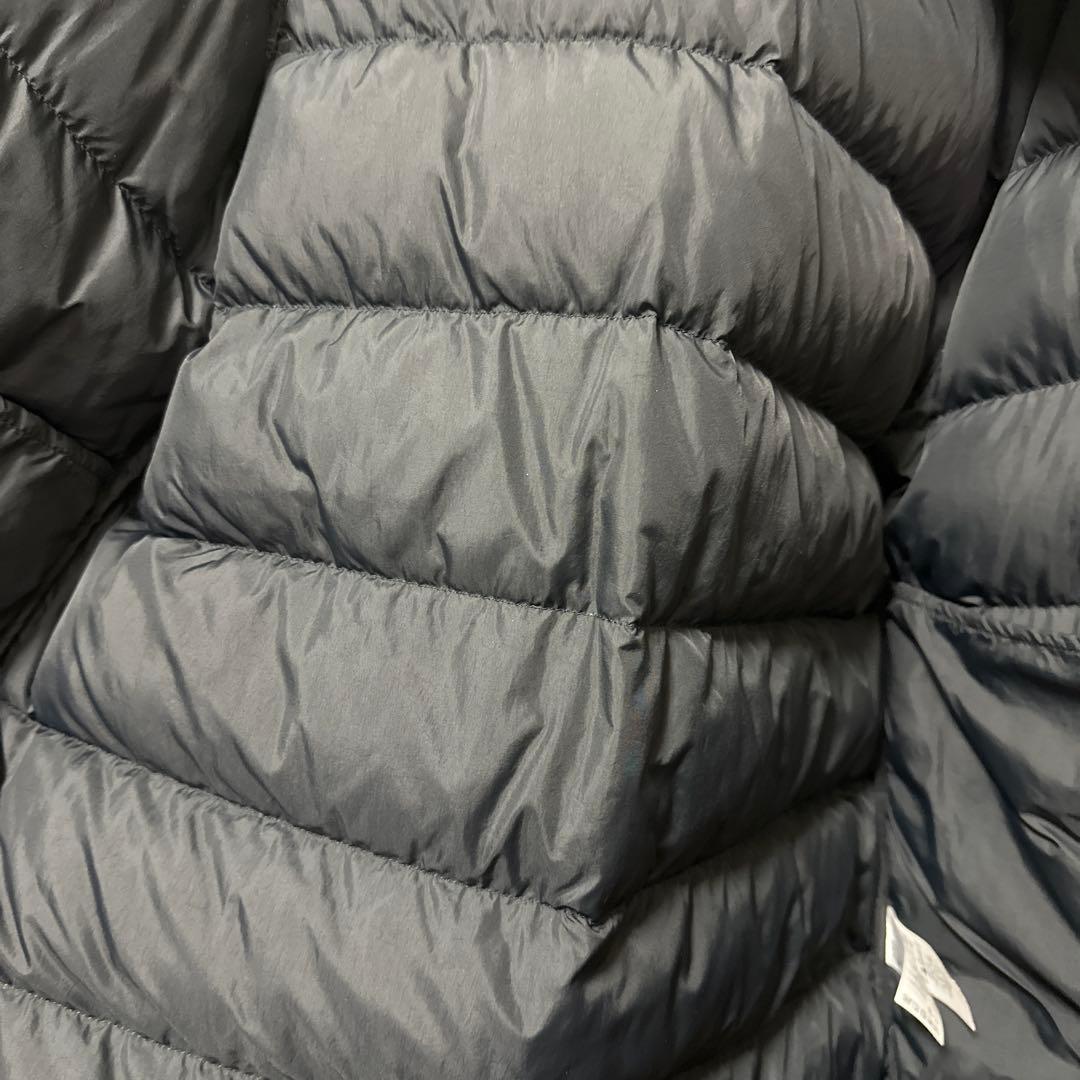 160 モンベル　ブラック ダウンジャケット フード付き