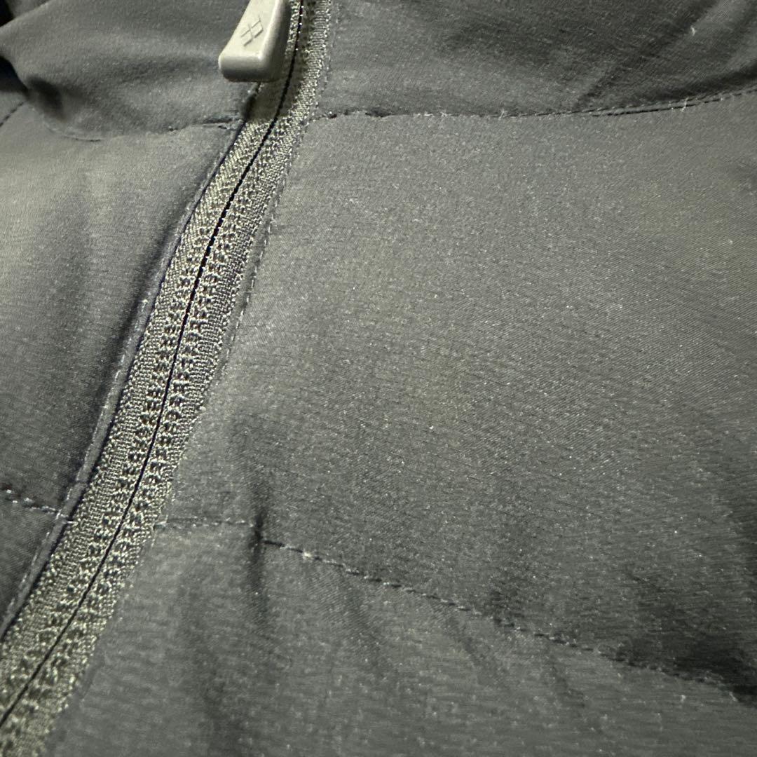 160 モンベル　ブラック ダウンジャケット フード付き