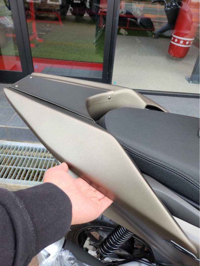 ひろちゅん⭐︎NEWPCX エアロウイング　PCXカスタム