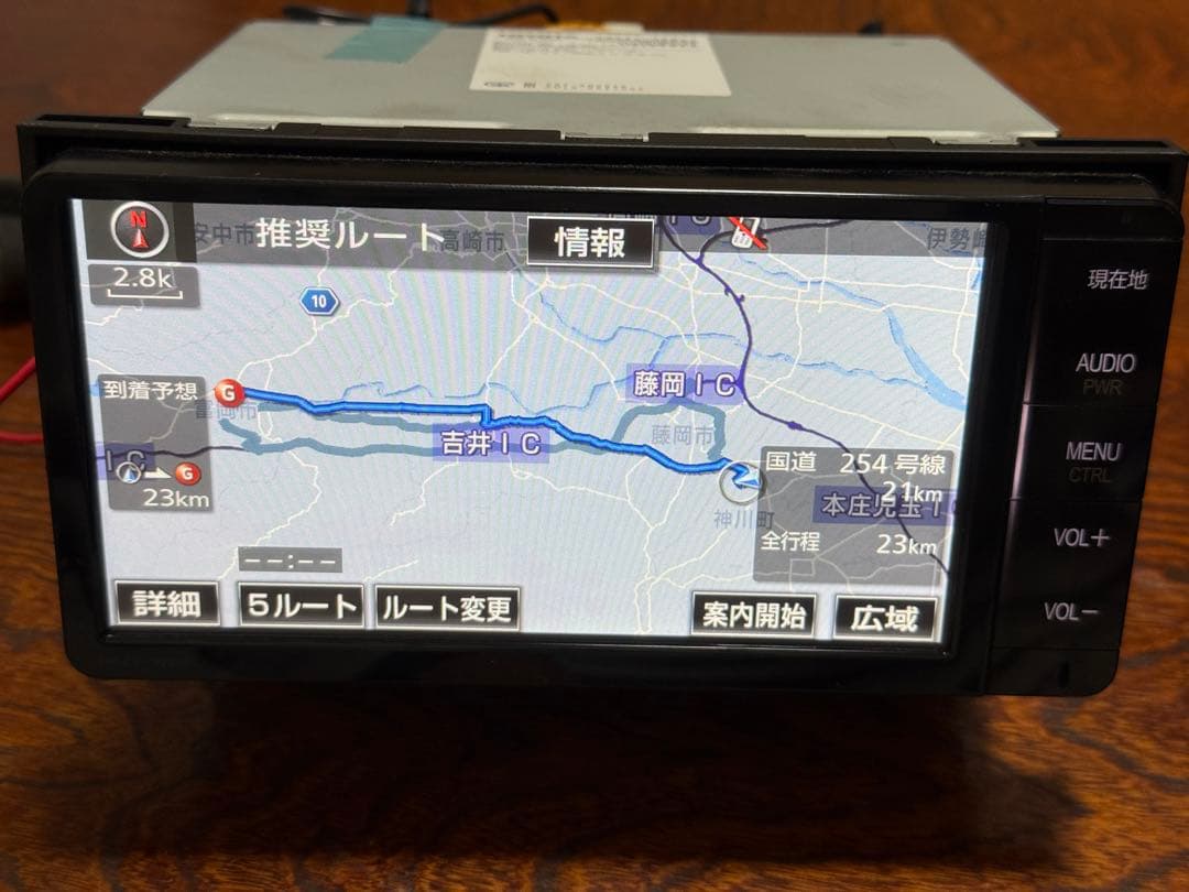 トヨタ純正 SDナビ　NSZT-W64　2017年地図 高精細液晶　アンテナ