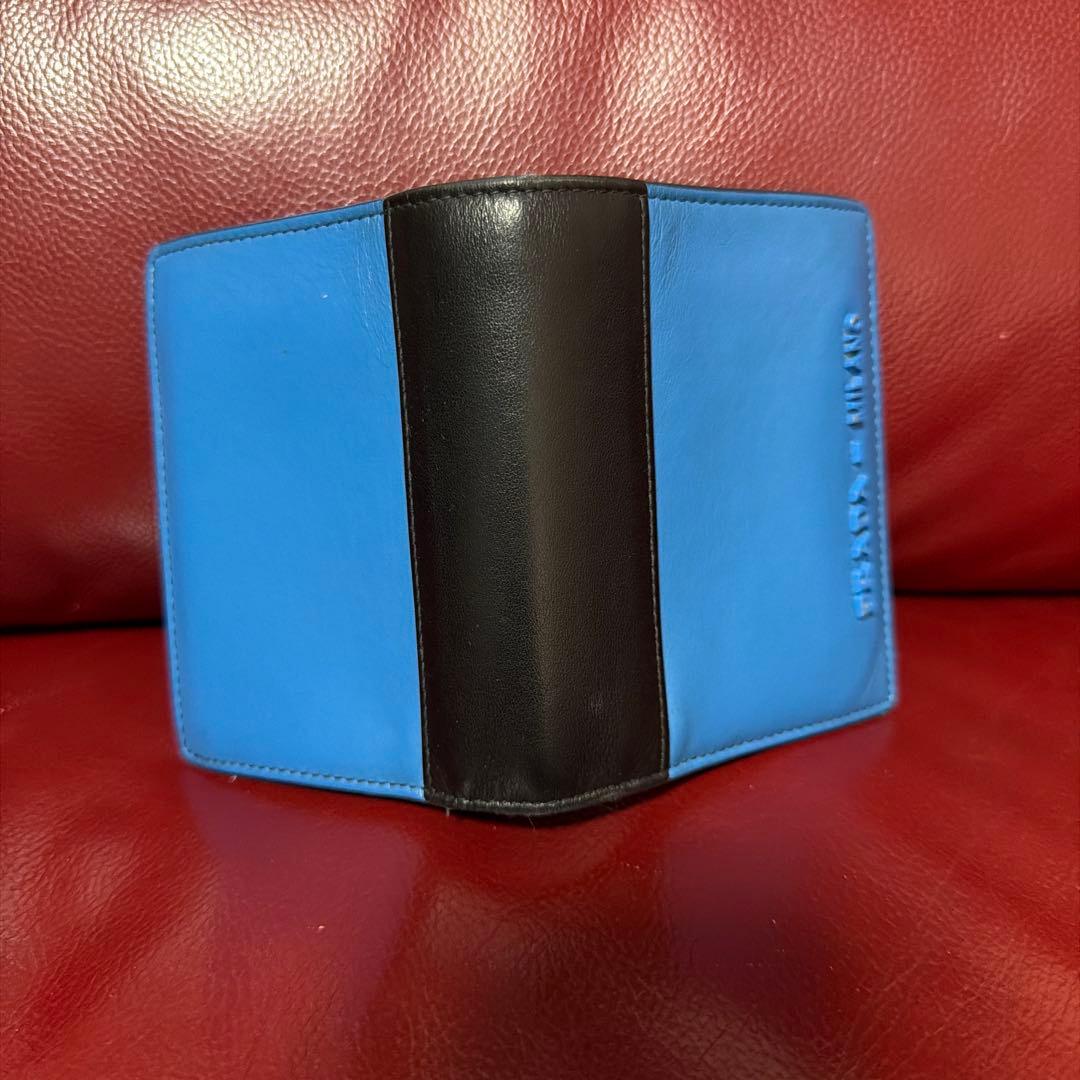 PRADA 二つ折り財布 青 黒
