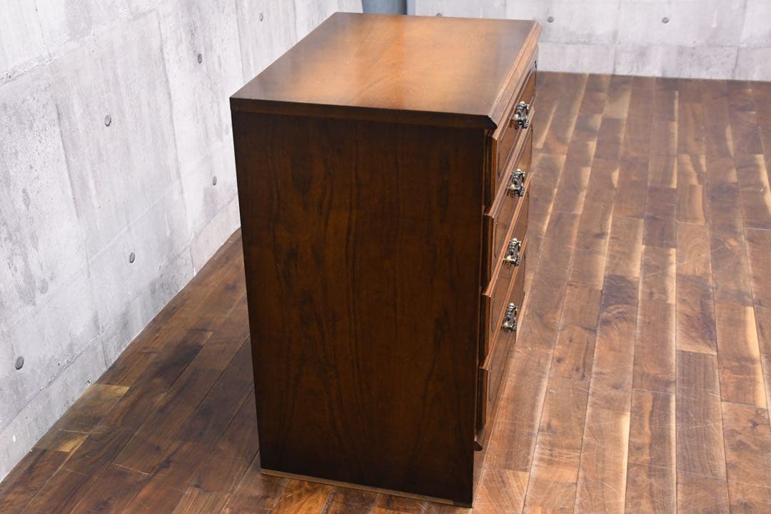 EBK67 カリモク コロニアル 4段 サイドチェスト QC1904 引き出し