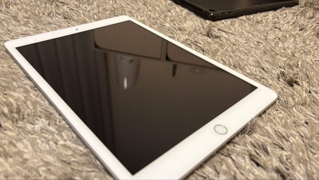 Apple iPad第7世代(2019年発売)32GBシルバー