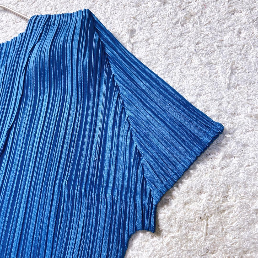 プリーツプリーズ　イッセイミヤケ　クルーネックカットソー　ブルー　size3