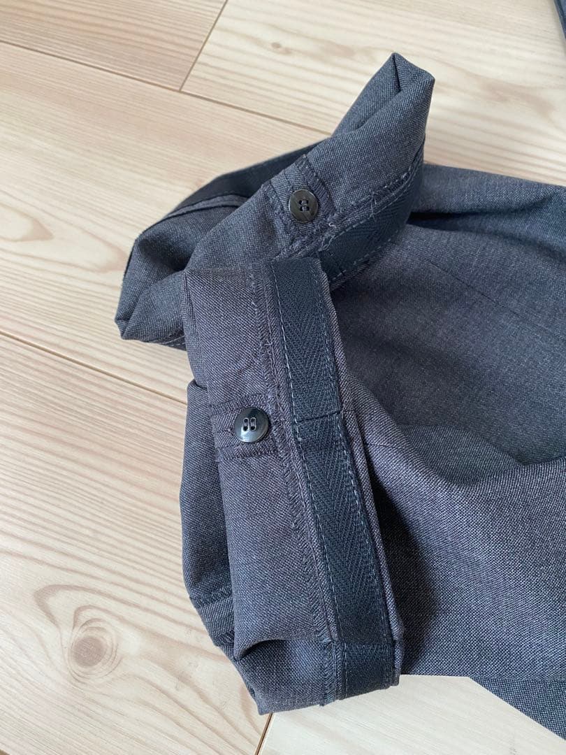 美品TOM FORD トムフォード スラックス　チャコール　サイズ50R