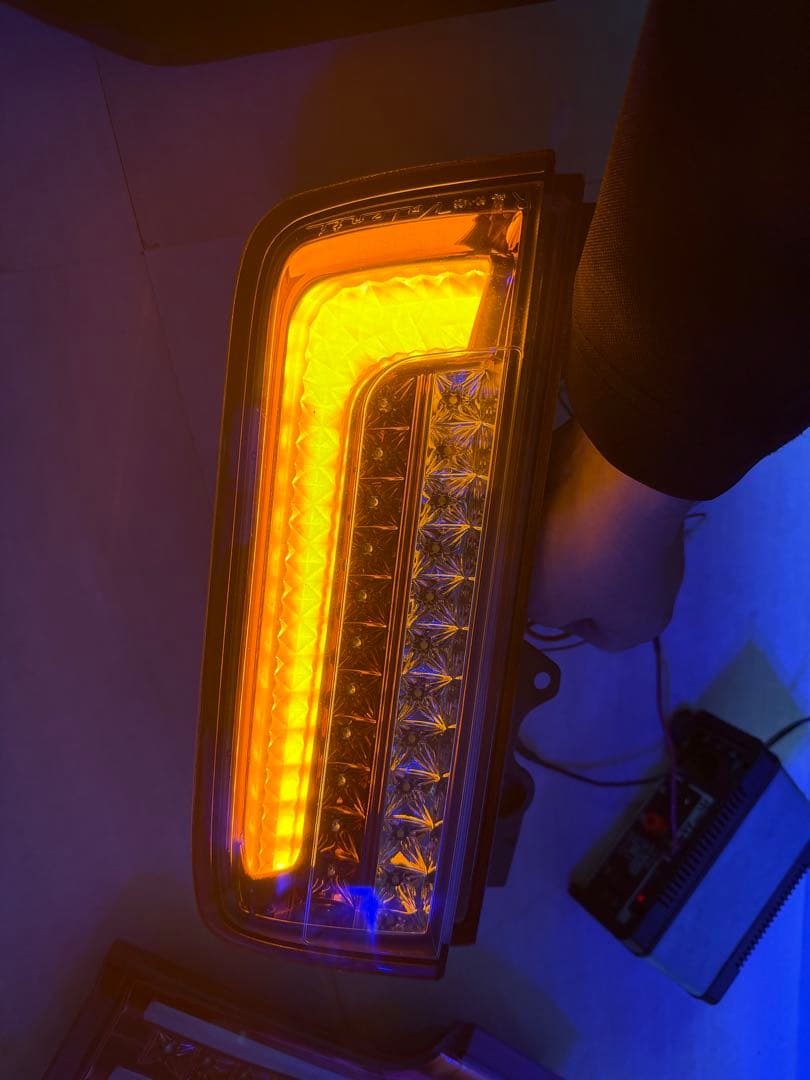 E52 エルグランド　ヴァレンティ　テール　ジャンク品　VALENTI