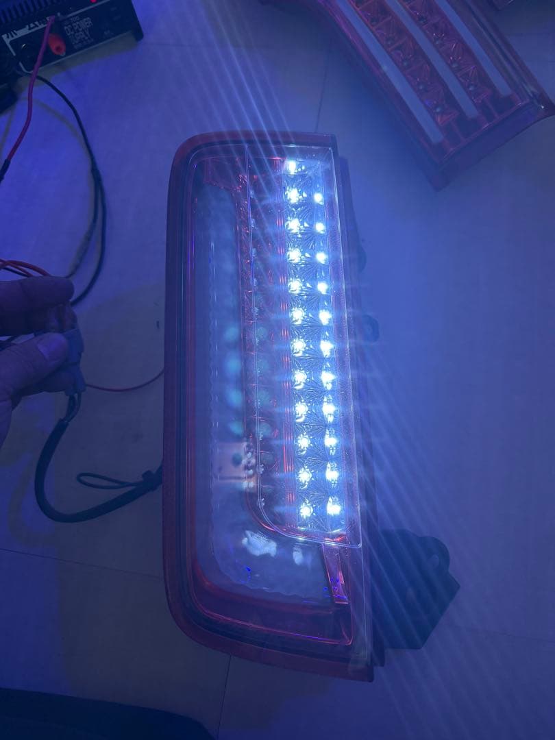 E52 エルグランド　ヴァレンティ　テール　ジャンク品　VALENTI