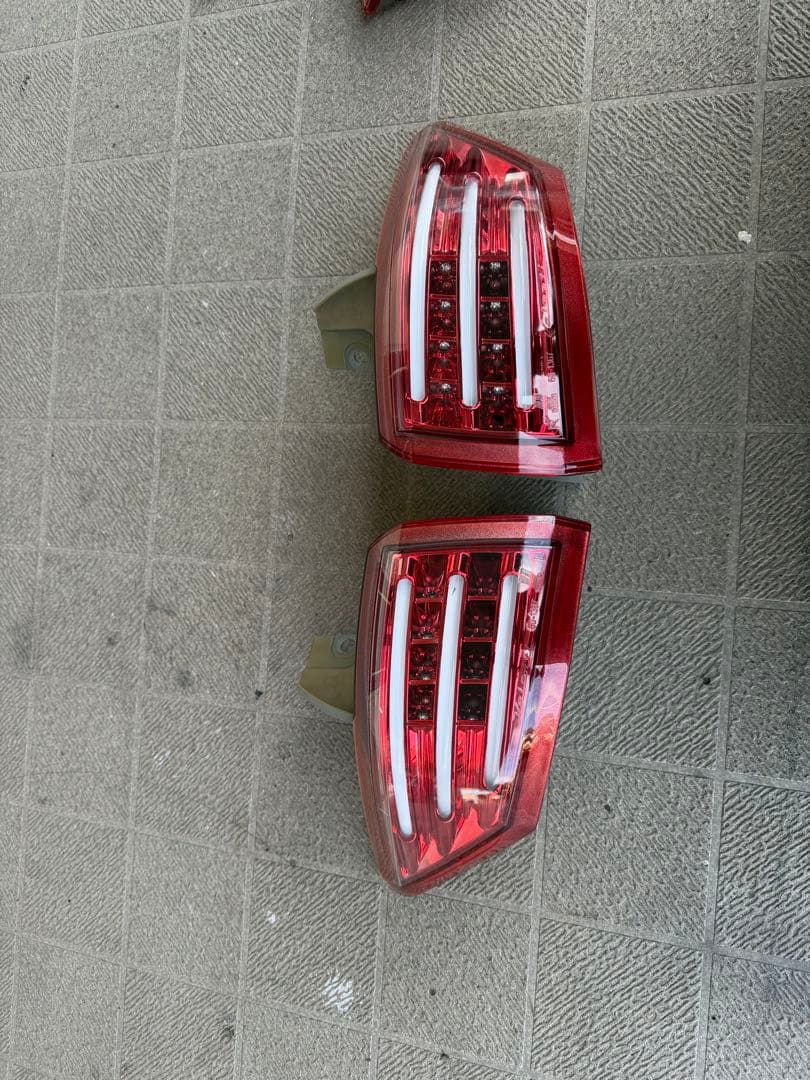 E52 エルグランド　ヴァレンティ　テール　ジャンク品　VALENTI