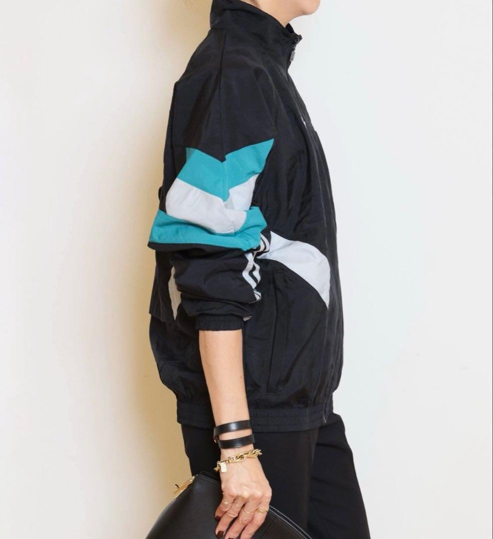 adidas ナイロンジャケット ドゥズィーエムクラス　アディダス