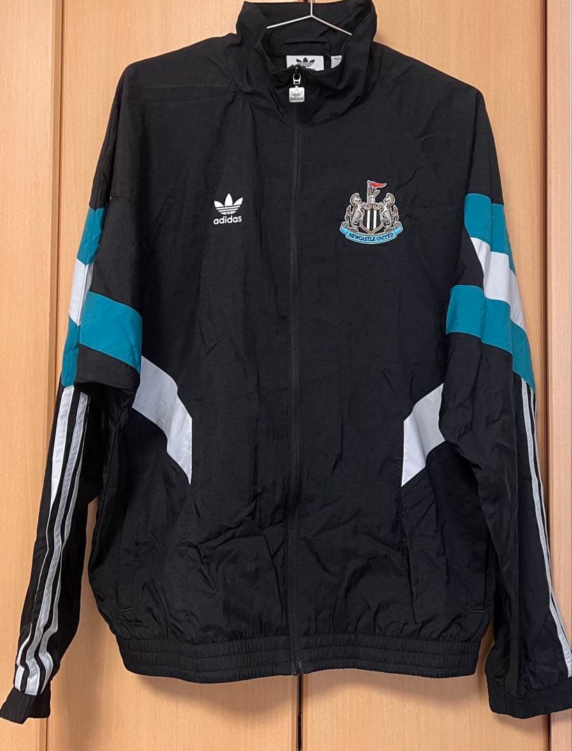 adidas ナイロンジャケット ドゥズィーエムクラス　アディダス