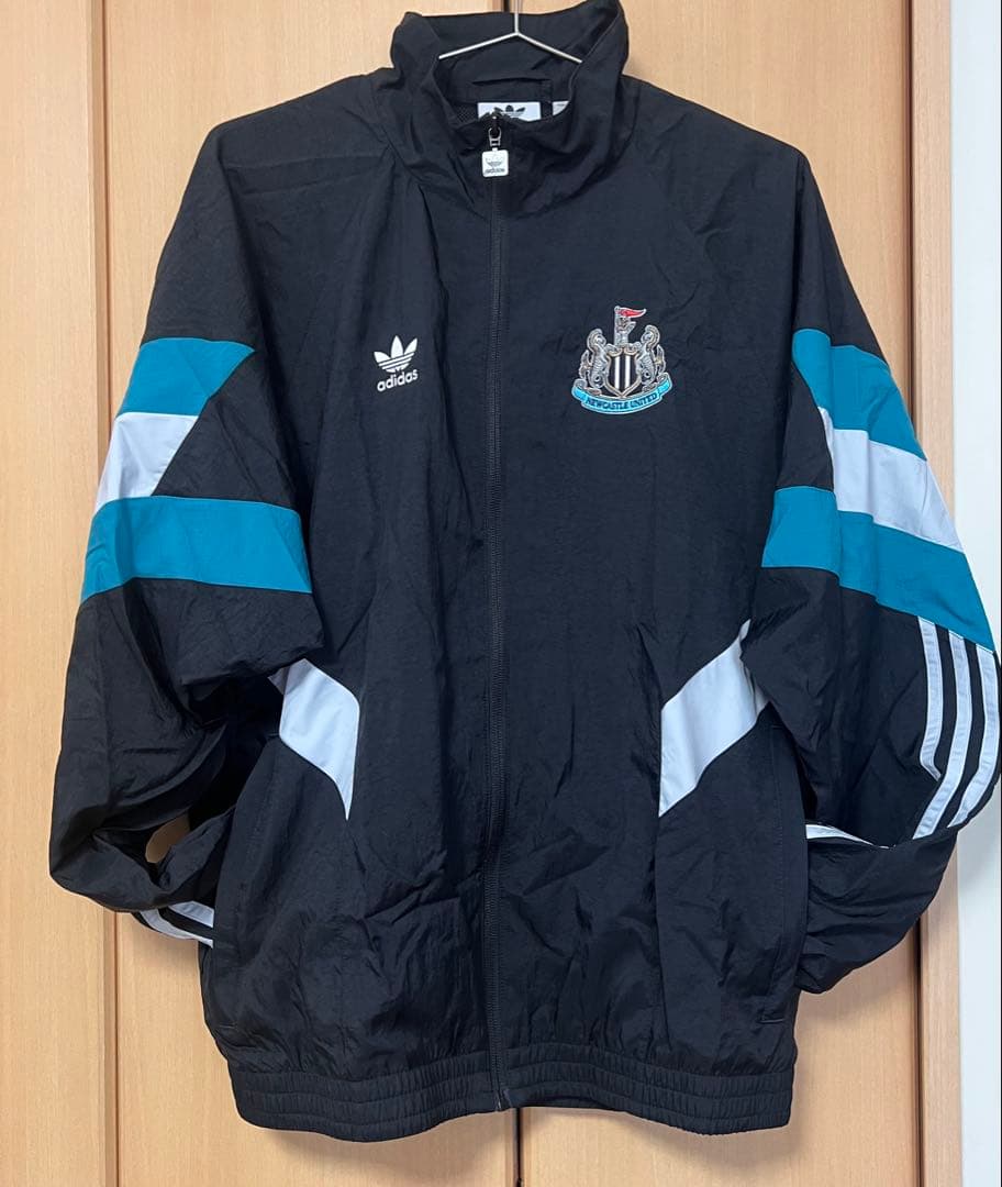 adidas ナイロンジャケット ドゥズィーエムクラス　アディダス