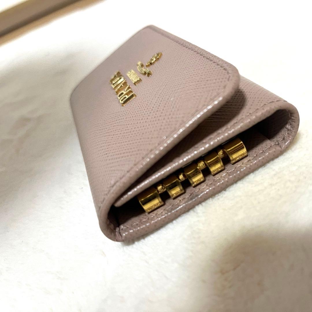 ⭐️PRADA キーケース　4連　未使用美品⭐️
