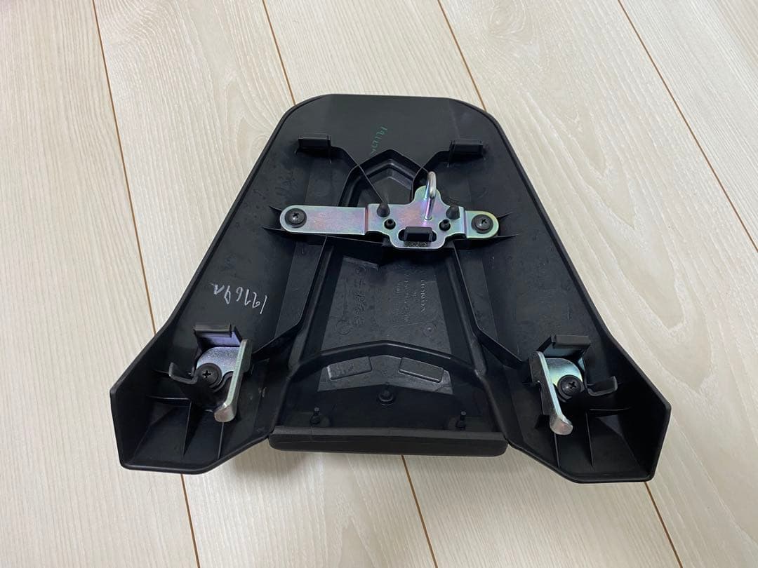 CBR650R RH17 純正シングルシートカウル　使用感少なめ