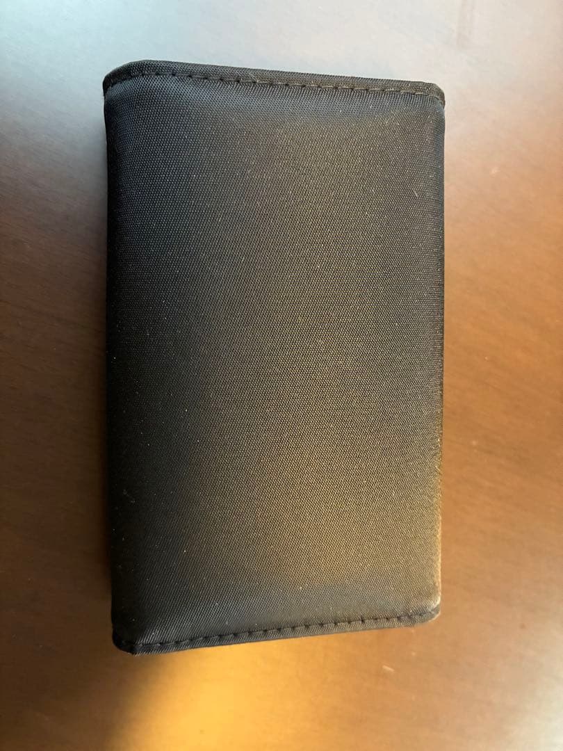 PRADA ブラック キーケース