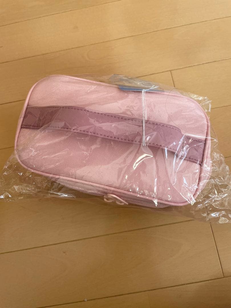 新品　ファミリア　familiar ポーチ　ピンク　バッグ　デニム